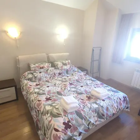 Apartments, Flora Violet